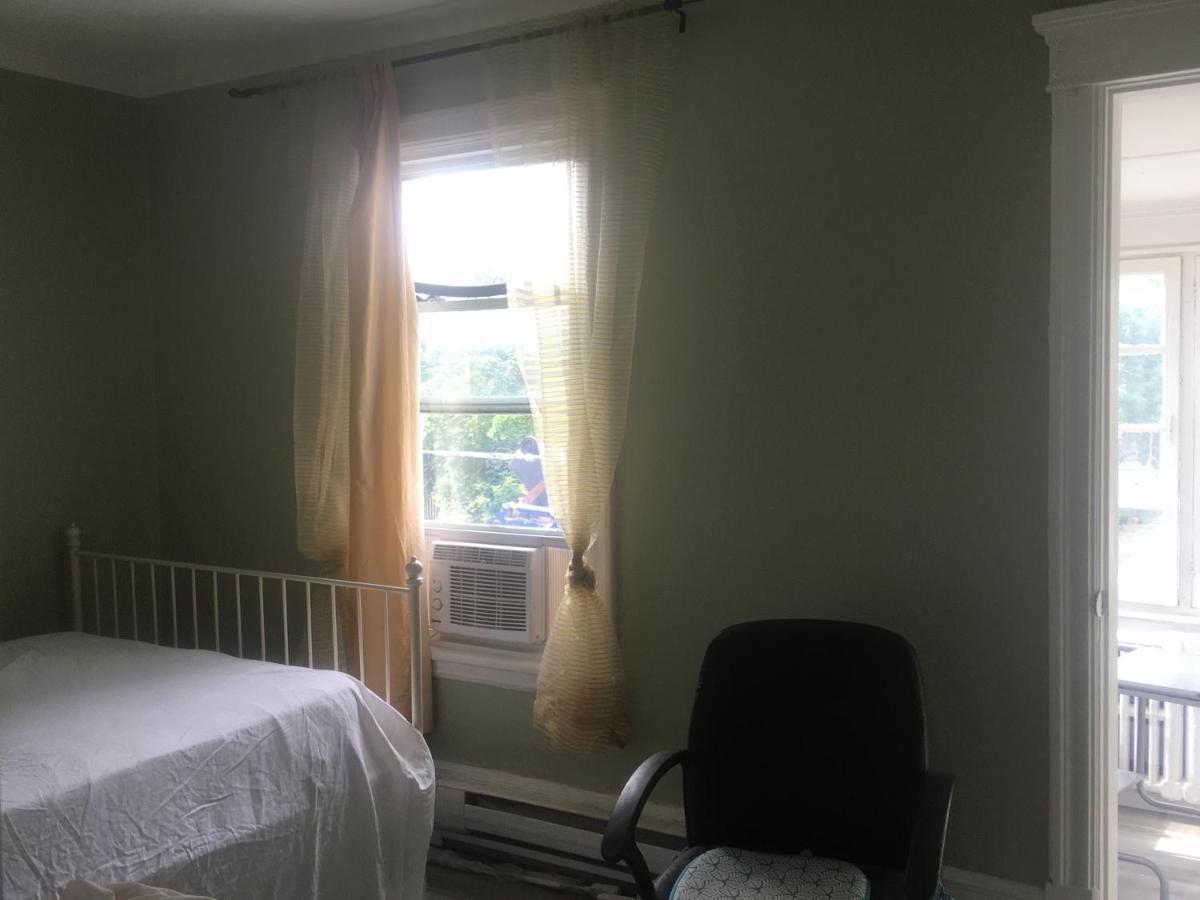 Guest house Henderson Heritage Ottawa